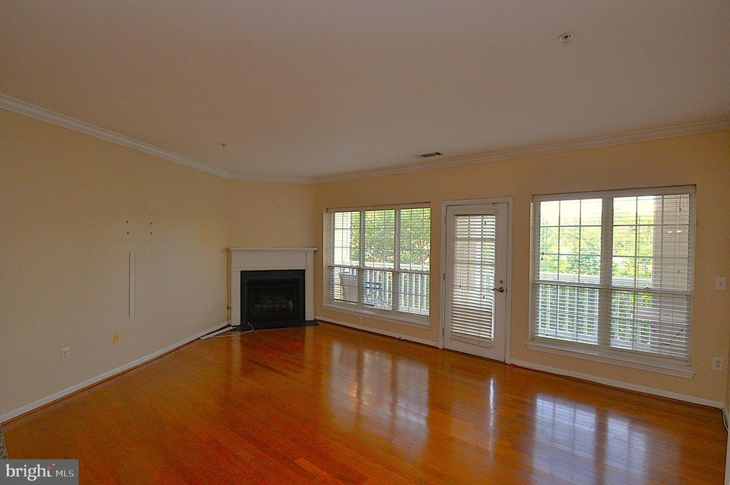 Primary Photo - 4550 Strutfield Ln