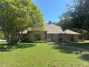 Building Photo - 1112 Ranger Ct