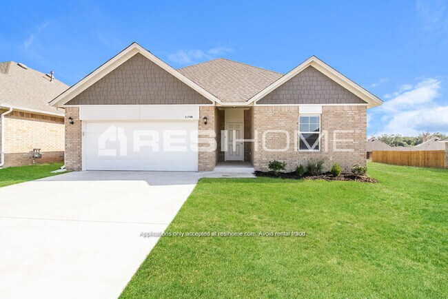 Building Photo - 1170B Lakeview Drive