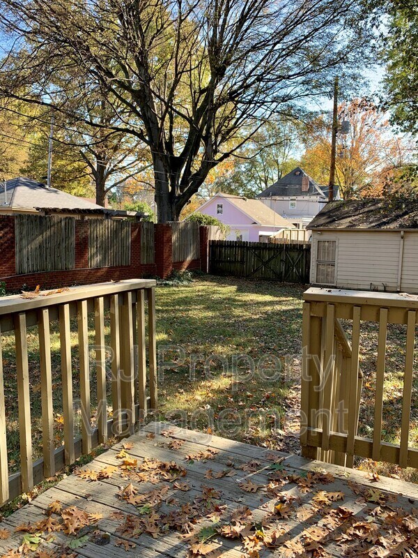 1697 Carruthers Pl, Memphis, TN 38112 House Rental in Memphis, TN