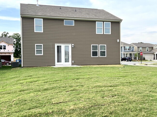 Foto del edificio - 6003 Weddington Pointe Dr