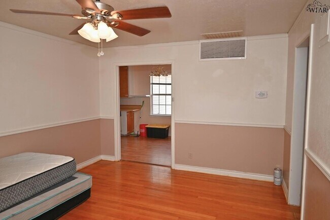 Building Photo - 4644 Bunny Run Dr