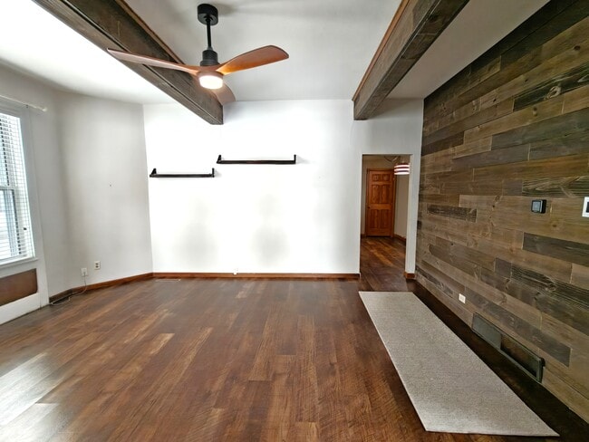 LIVING ROOMb - 1011 E Grand Ave