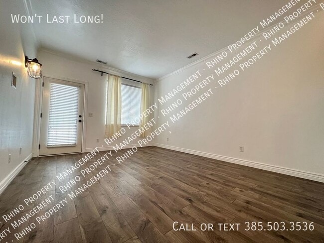 Building Photo - 3 Bd/2.5 Ba Townhouse in Draper