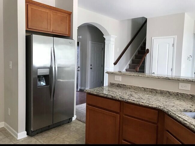 Foto del edificio - 2405 Bearded Iris Ln
