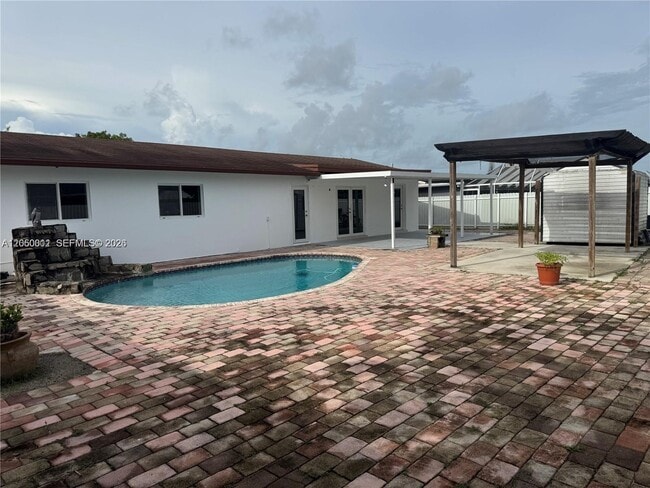 Foto del edificio - 10835 SW 154th Terrace