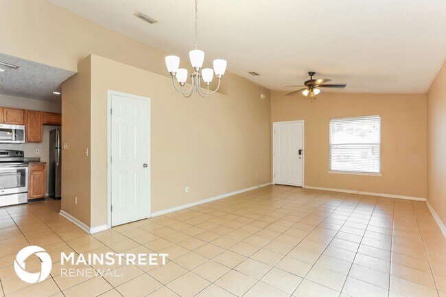 Building Photo - 5054 Knightsbridge Cir N