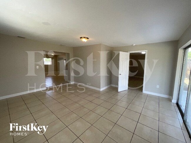 Foto del edificio - 3951 NW 173rd Terrace