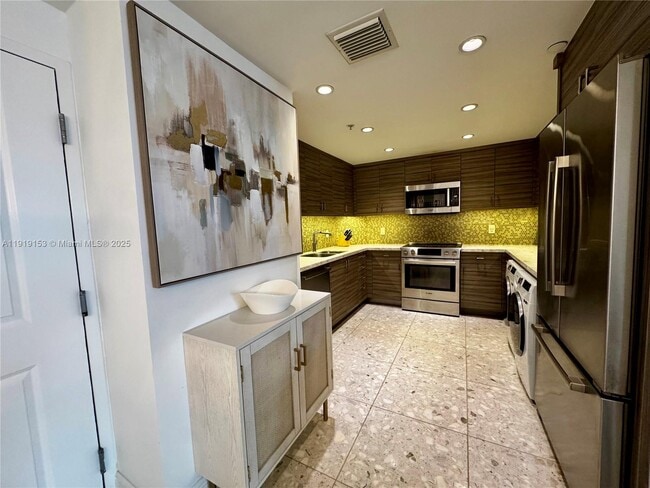 Foto del edificio - 1250 S Miami Ave