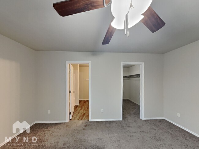 Foto del edificio - 1716 Lanesboro Dr