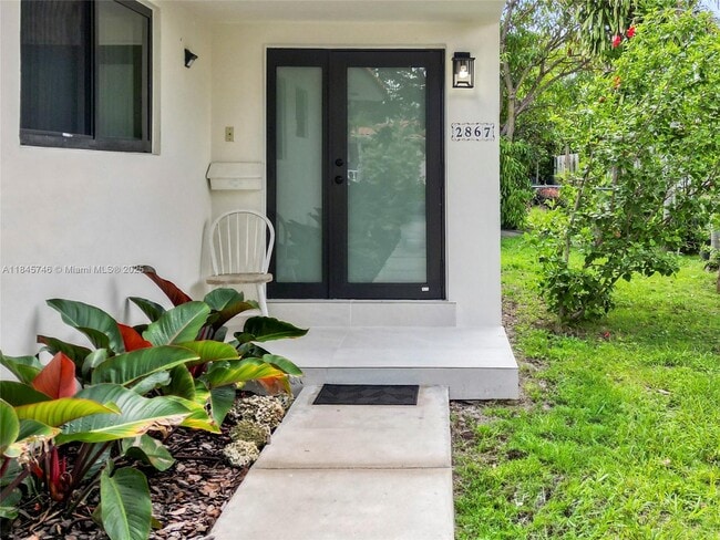 Building Photo - 2867 SW 38th Ave