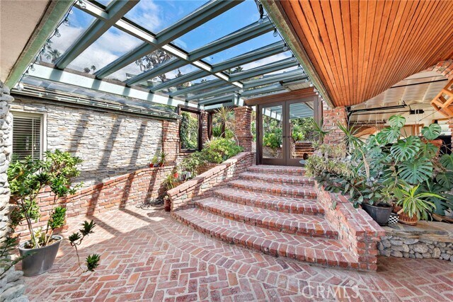 Foto del edificio - 484 Hilledge Dr