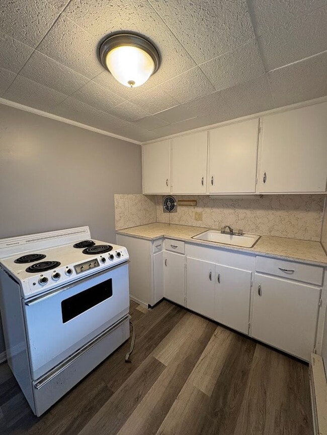 Foto del edificio - 1411 Spring Ave NE