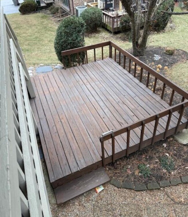 Foto del edificio - 9334 Drummond Dr