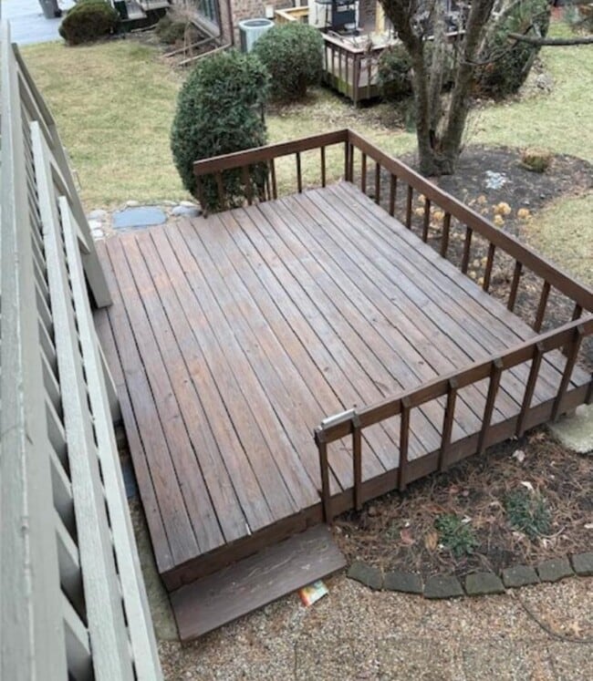 Building Photo - 9334 Drummond Dr