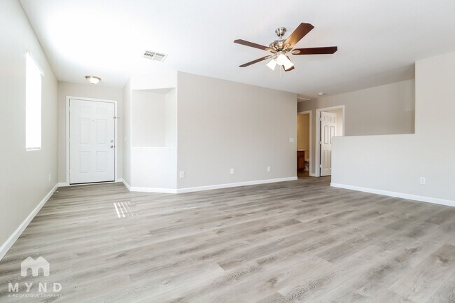 Building Photo - 16812 W Marshall Ln