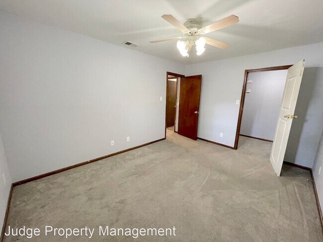 Foto del edificio - 1 br, 1 bath House - 21 Kandlewood Drive