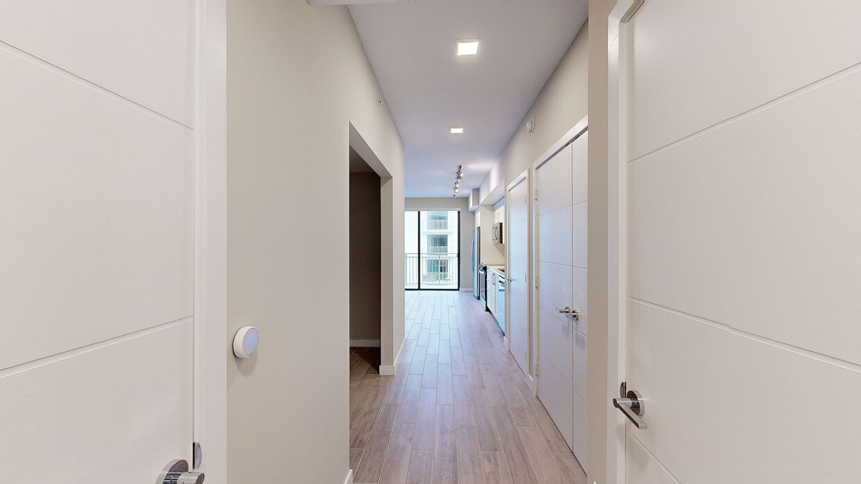 Photo - Mayla Pompano Residences Apartments