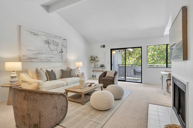 Building Photo - 39751 Bissy Cmn