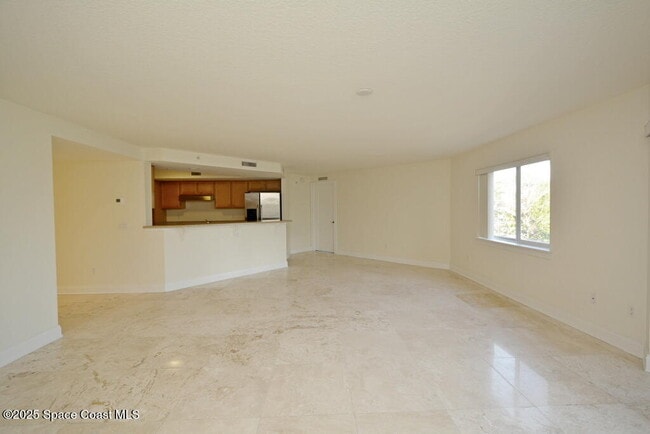 Building Photo - 123 Lancha Cir