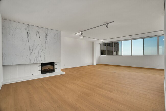Foto del edificio - 17352 Sunset Blvd