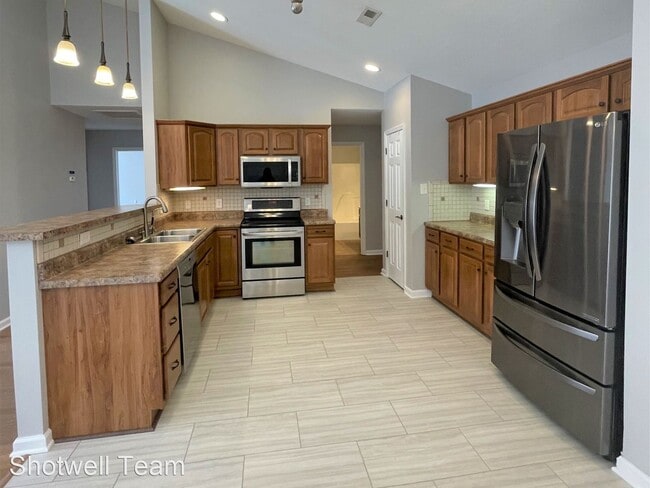 Building Photo - 3 br, 2 bath House - 8781 Carriage House Way