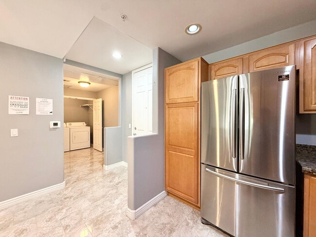 Foto del edificio - 5450 E Deer Valley Dr