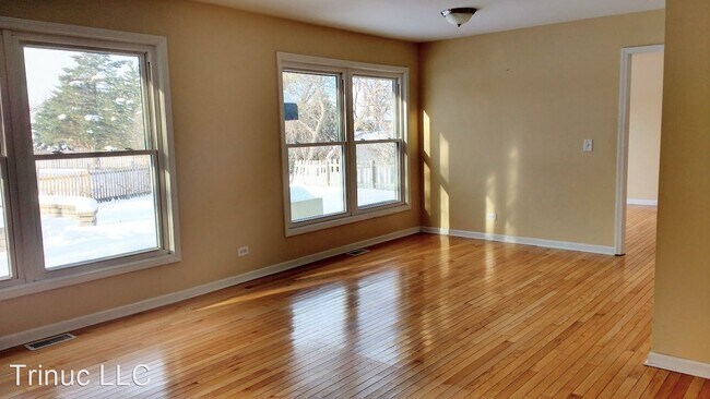 Building Photo - 3 br, 2 bath House - 112 N Staffire Dr