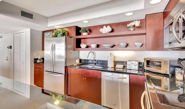 Foto del edificio - 4200 N Ocean Dr