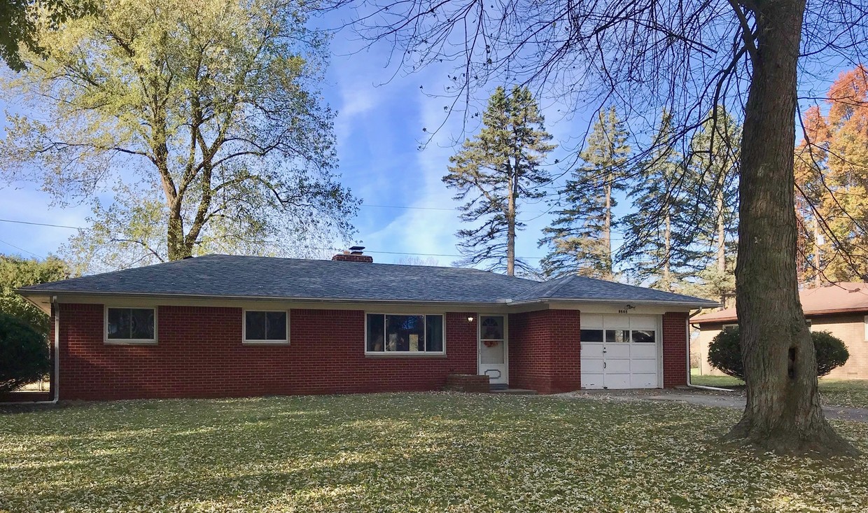 Primary Photo - 9805 Pamela St