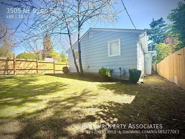 Foto del edificio - 3505 NE 52nd St