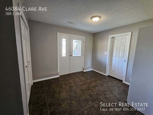 Building Photo - 46084 Clare Ave