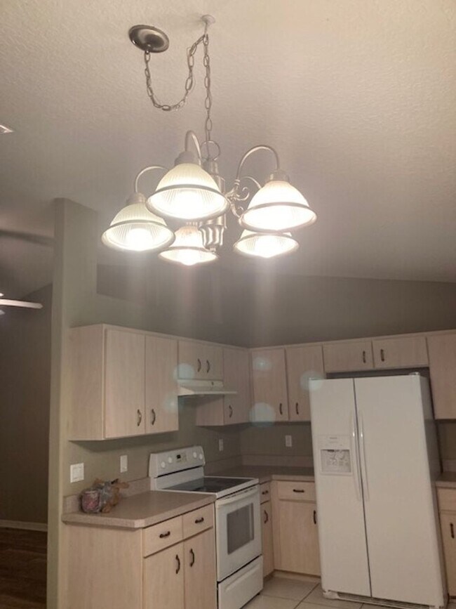 Foto del edificio - 6 Pony Ln