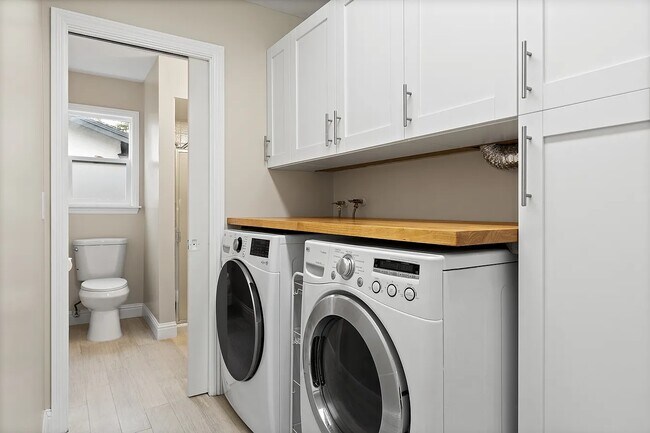 Foto del edificio - 875 Brittany Ln