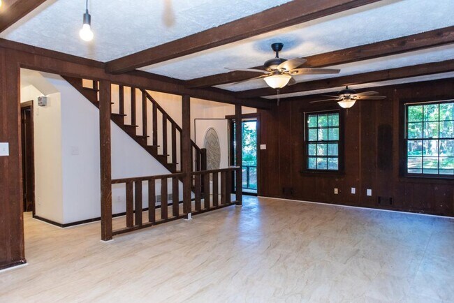 Building Photo - 8288 Webb Rd