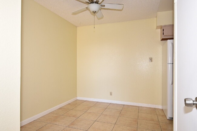 Building Photo - 3151 N Soaring Gulls Dr
