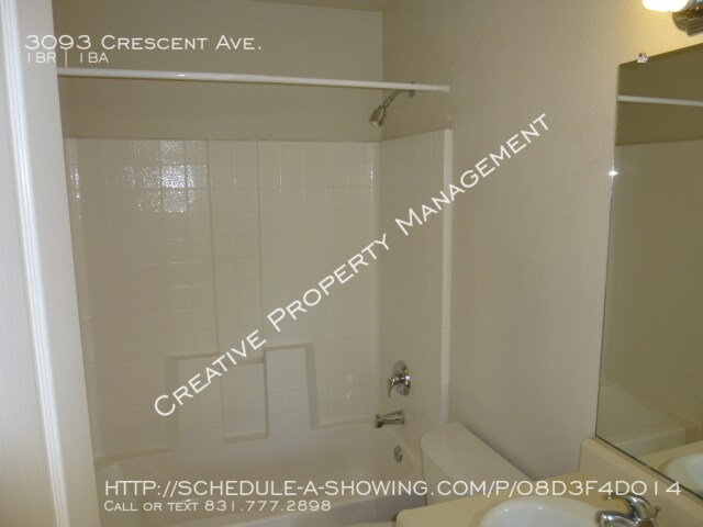 Building Photo - 1 Bedroom Apartment in Marina, CA