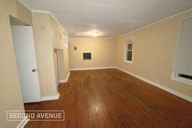 Foto del edificio - 208 S Thomas Ave