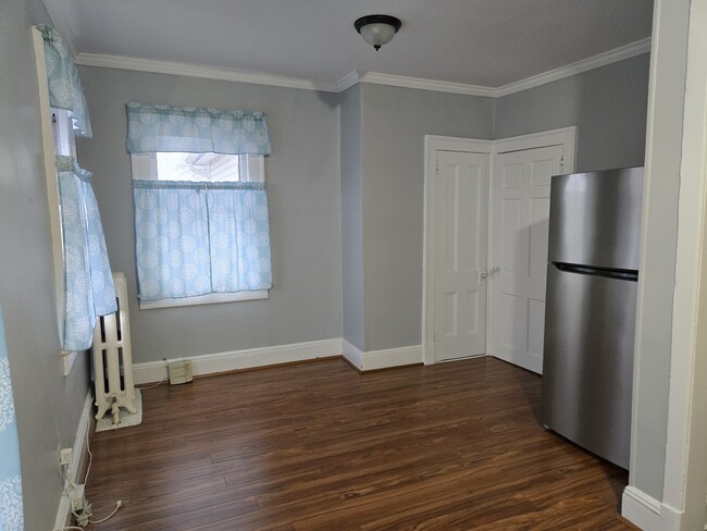 Dining Area - 92 Wavecrest St