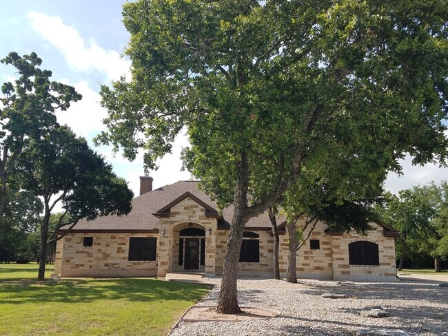 Foto del edificio - Stunning 4 beds 3 baths in Georgetown