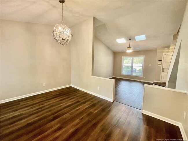 Foto del edificio - 820 Anarine Rd