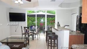 Foto del edificio - 3 br, 2.5 bath Townhome - 900 SW 111th Ave