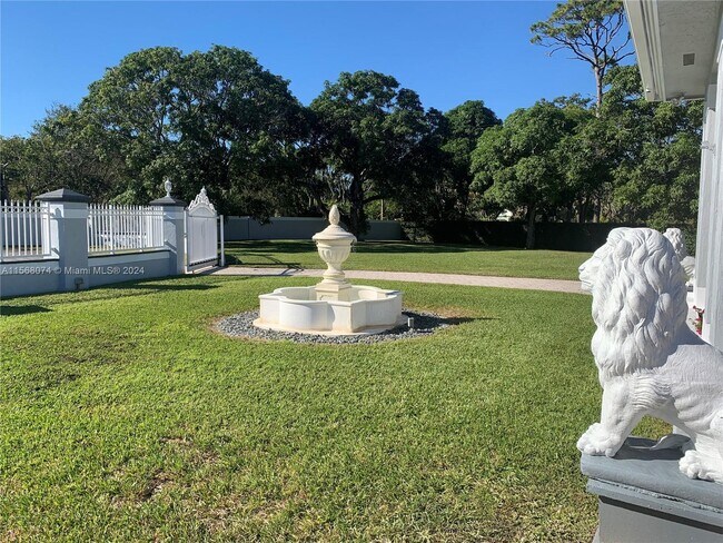 Foto del edificio - 7625 SW 75th Ave