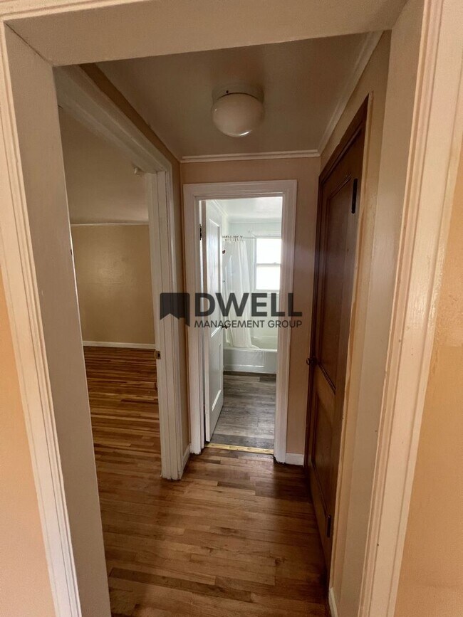 Foto del edificio - 1300 2nd Ave SW