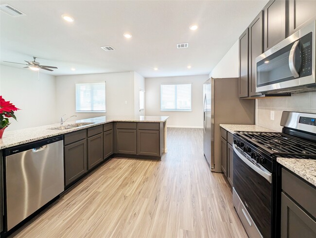 Building Photo - 13344 Burbot Dr