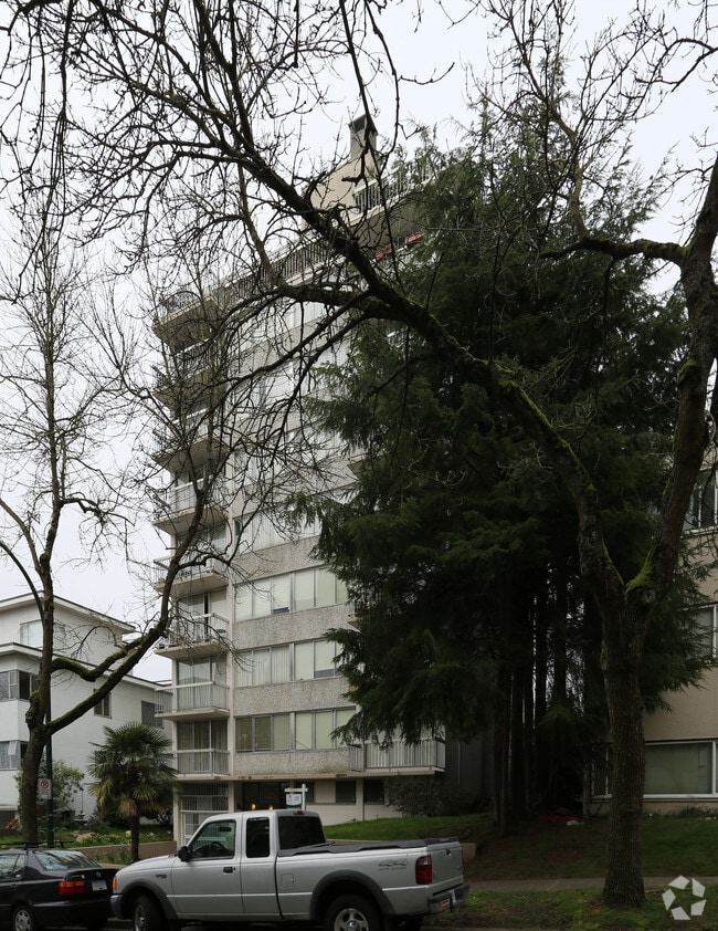 Building Photo - 1433 Burnaby Street