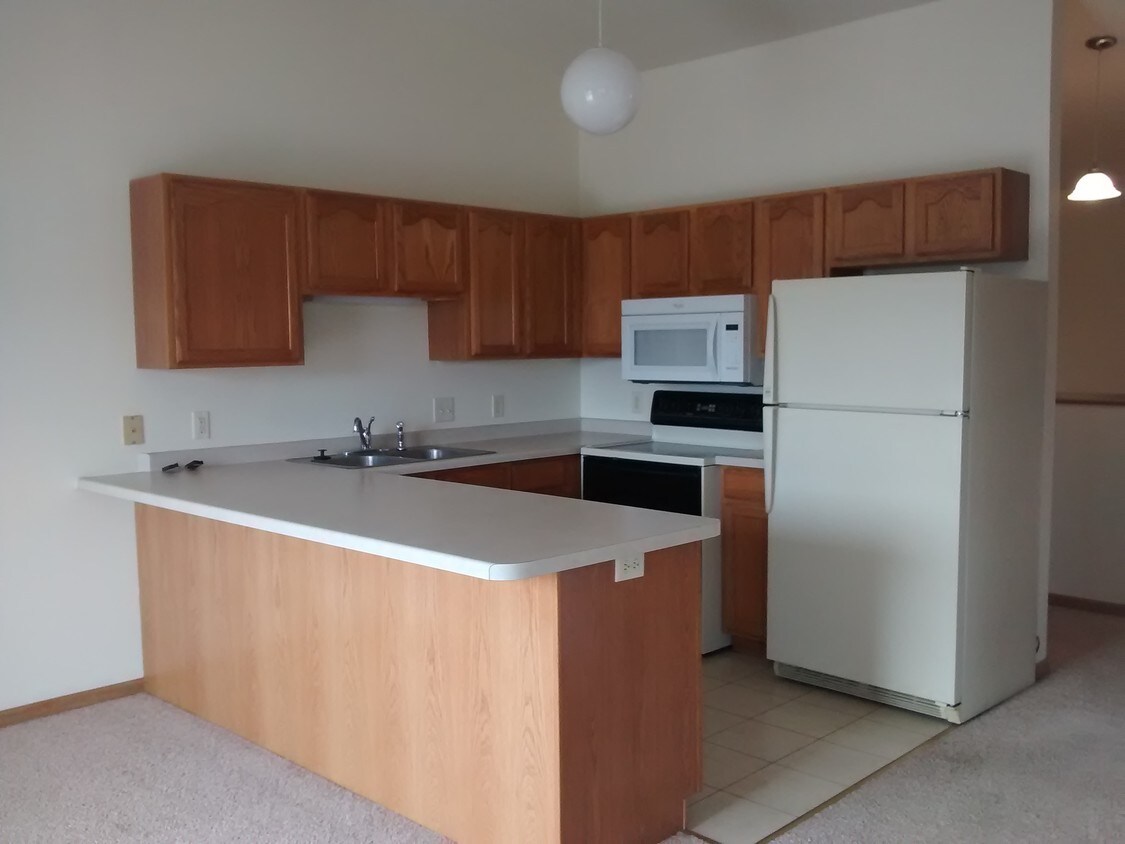 Primary Photo - 270 Scheidler Rd