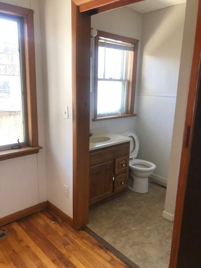 Foto del edificio - 311 N Dewey St