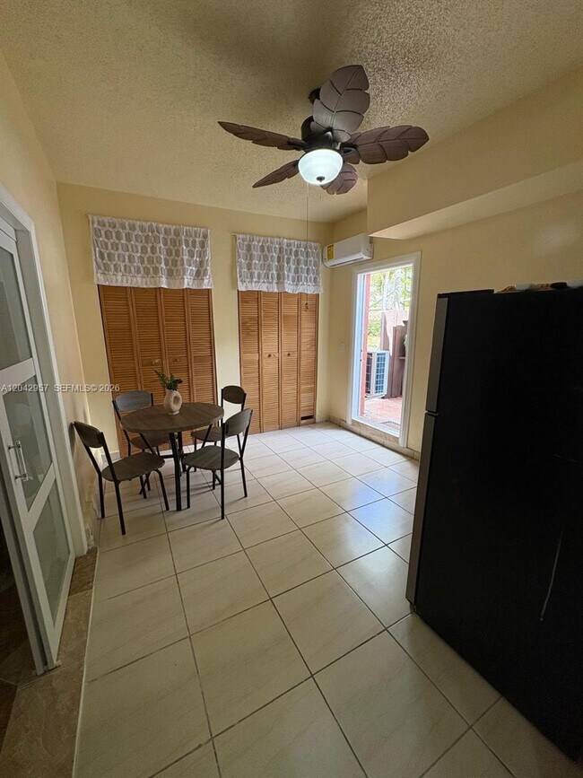 Foto del edificio - 15470 SW 47th St