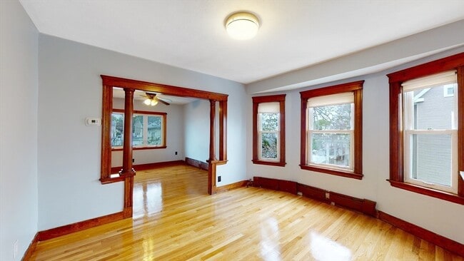 Building Photo - 21 3rd St